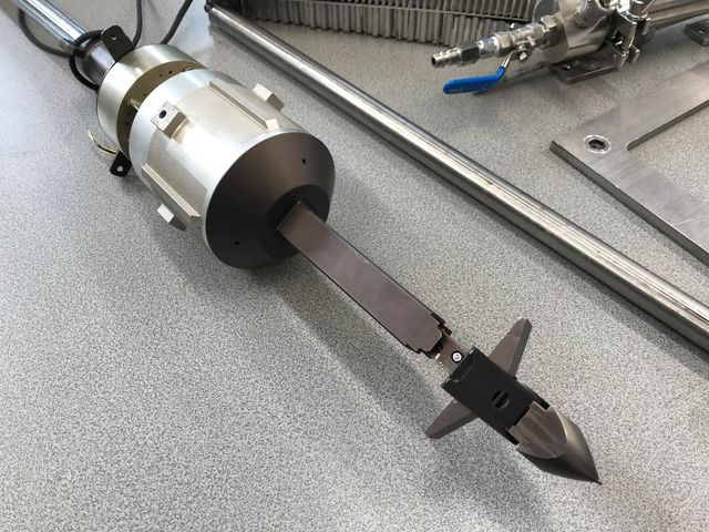 Британці створили гарпун для космічного сміття - фото 234080