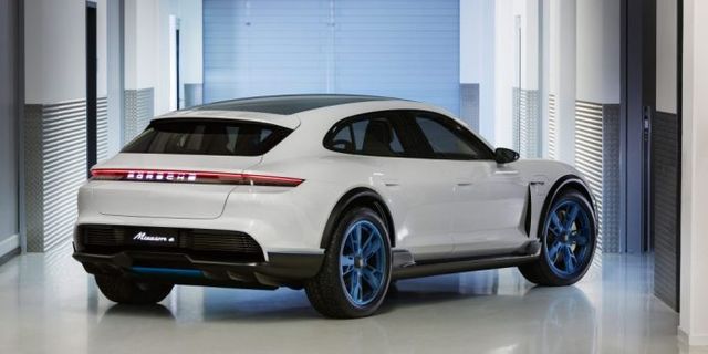 Porsche почне виробляти новий універсал підвищеної прохідності - фото 233348