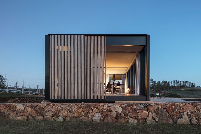 В Уругваї звели 'невидимий' готель - фото 233436