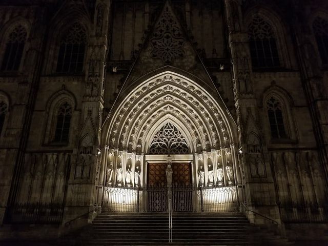 Чия камера краща: Samsung Galaxy S9 Plus проти S8, Note8 та S7 Edge - фото 235478