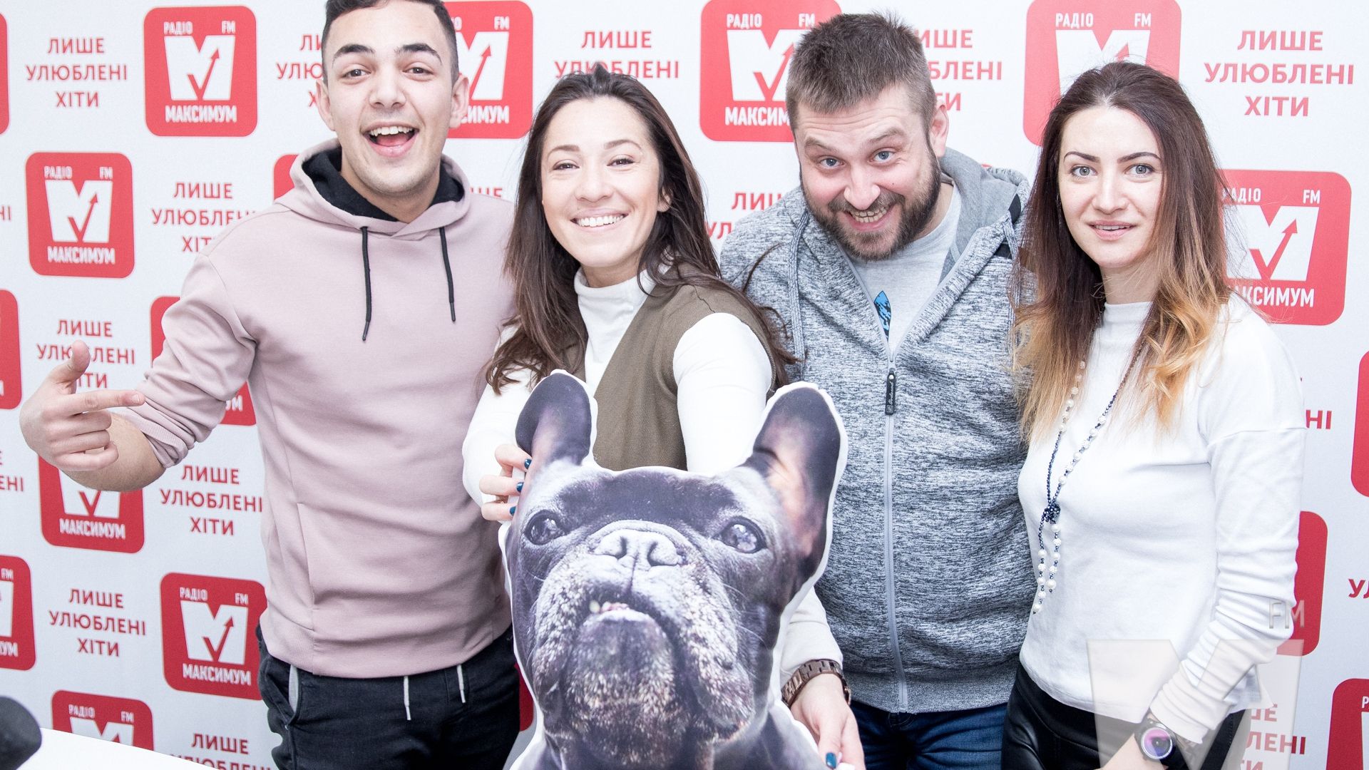 Зима задовбала: Наталка Карпа кумедно переспівала свій літній хіт