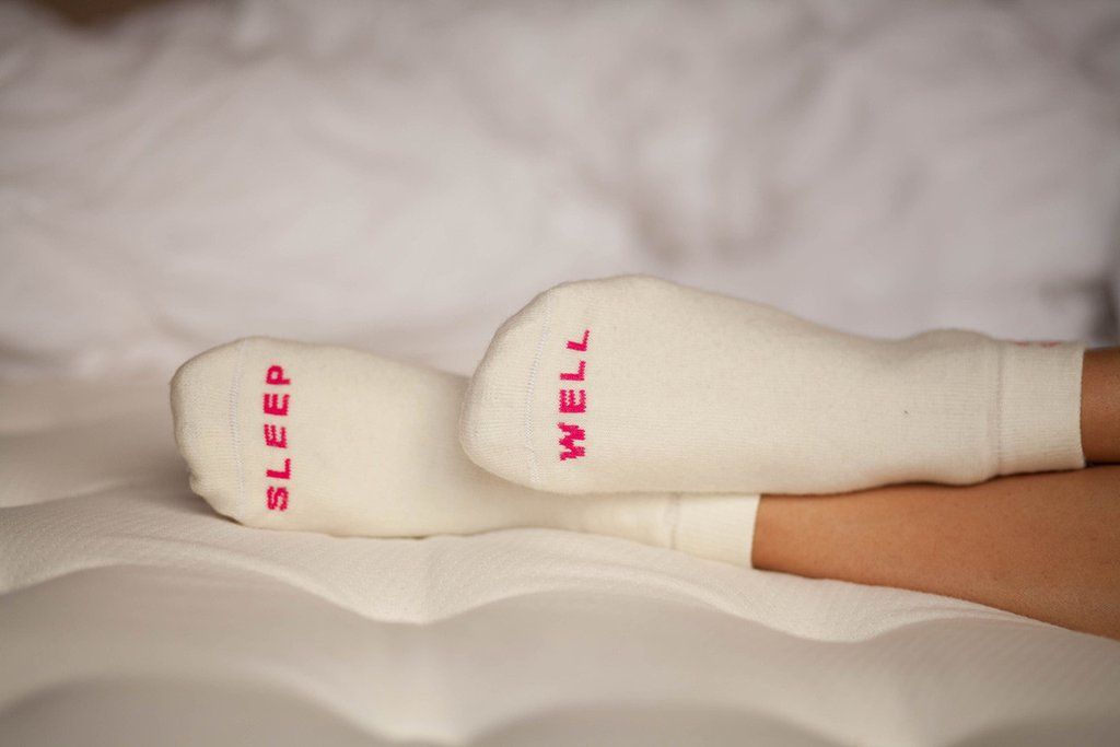 У шкарпетках чи без: медики порадили, як краще спати - фото 1