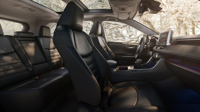 У мережі розсекретили зовнішність Toyota RAV4 - фото 236300