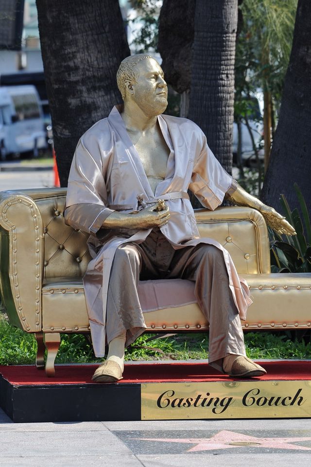 У Голлівуді встановили пам'ятник 'диванним кастингам' - фото 231140