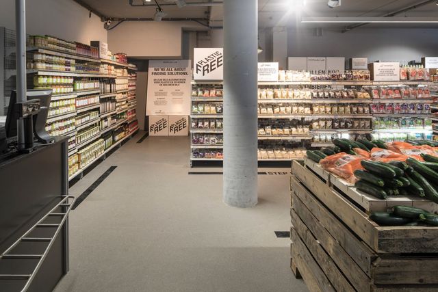 В Амстердамі з'явився перший магазин без пластику - фото 231965