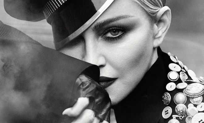 Мадонна показала, як треба правильно позувати: кумедні фото