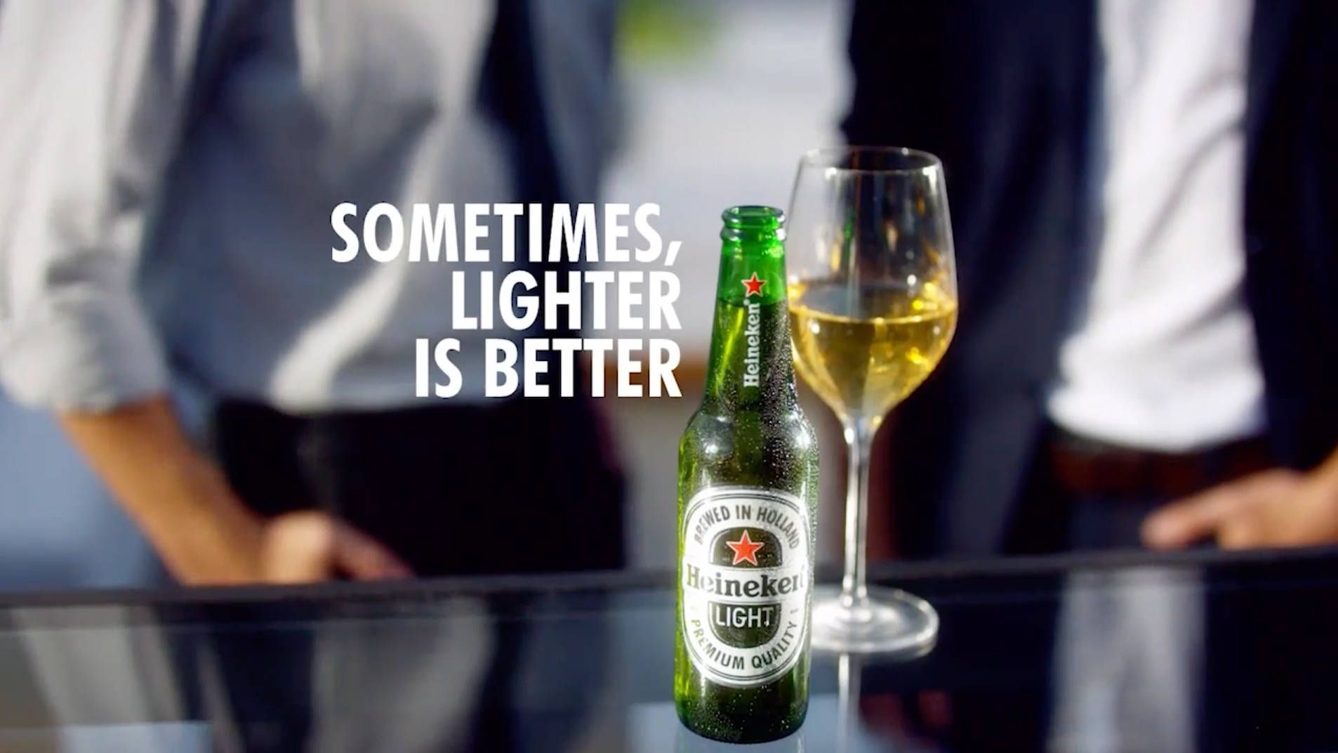 Популярна марка пива видалила нову рекламу через расизм