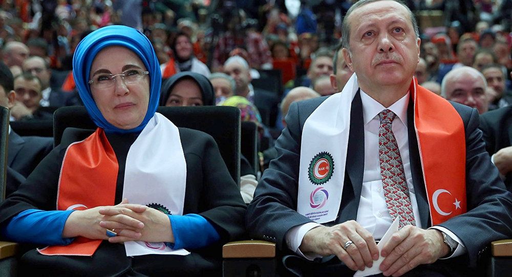 Дружина президента Туреччини опублікувала перше фото в Instagram