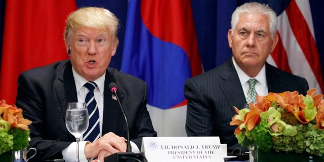 Трамп звільнив Тіллерсона - фото 232990