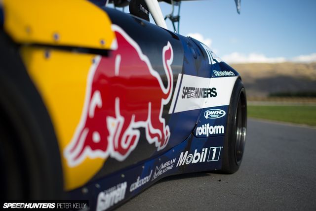 Пілота Red Bull провезли на 1032-сильній Mazda по трасі Формули-1 - фото 235240