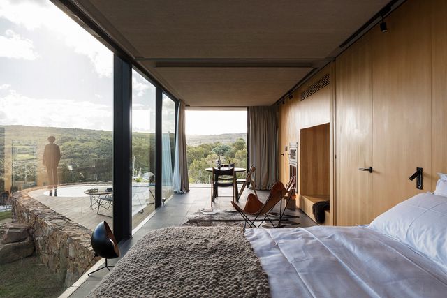 В Уругваї звели 'невидимий' готель - фото 233435