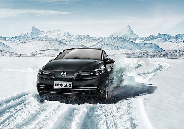 Daimler і BYD показали спільний електрокар - фото 235713