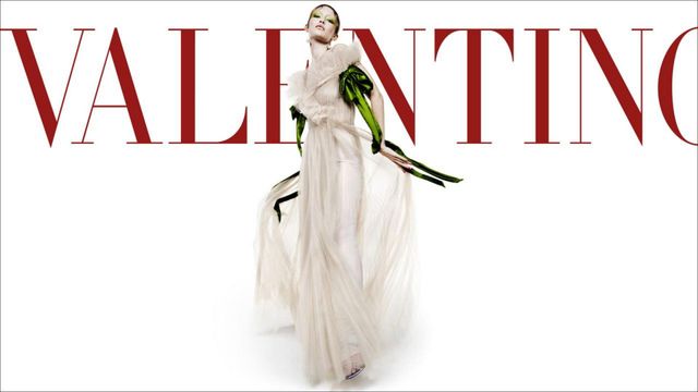 Фанати не впізнали Джіджі Хадід у рекламі Valentino - фото 237071