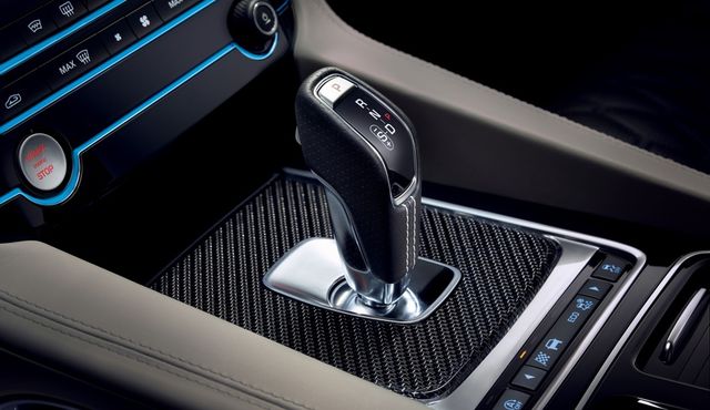 Jaguar представив найпотужніший і найшвидший F-Pace - фото 236215