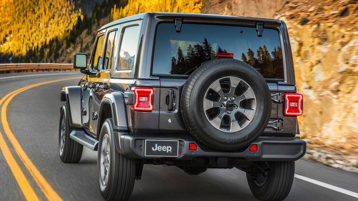 Названий термін появи нового пікапа Jeep Wrangler