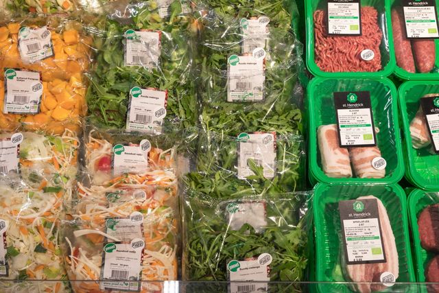 В Амстердамі з'явився перший магазин без пластику - фото 231967