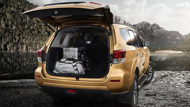 Великий позашляховик Nissan Terra: нові фото і подробиці- фото 233242