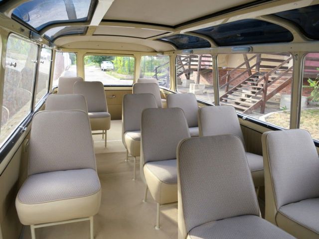 Українець продає рідкісний ЗІЛ більш ніж за 400 тисяч євро- фото 236007