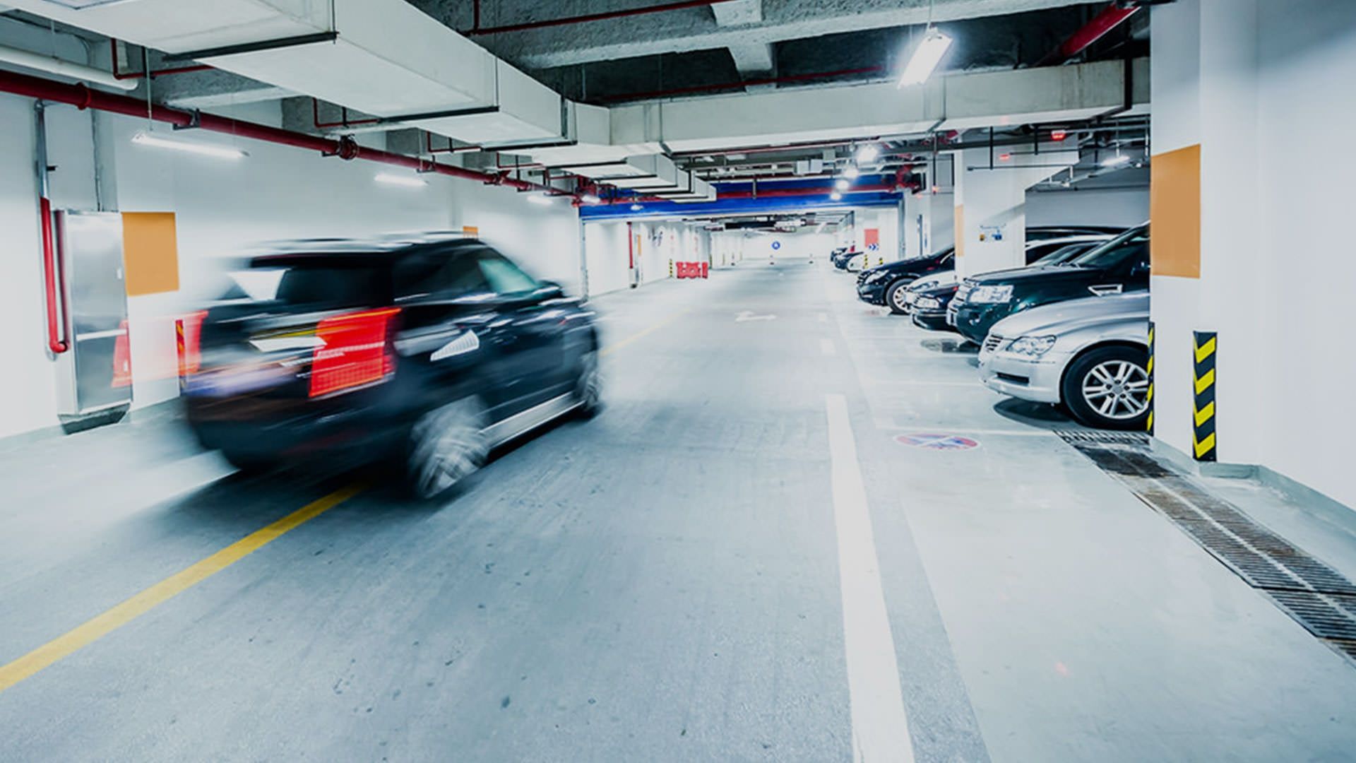 Автомобілі Ford навчаться підшукувати вільні стоянки