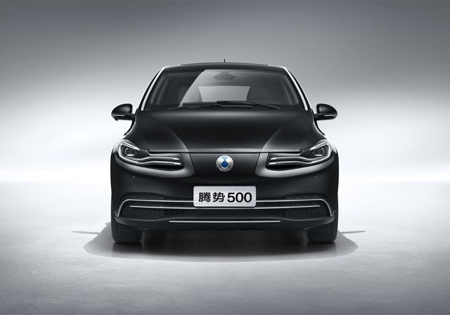 Daimler і BYD показали спільний електрокар - фото 235710