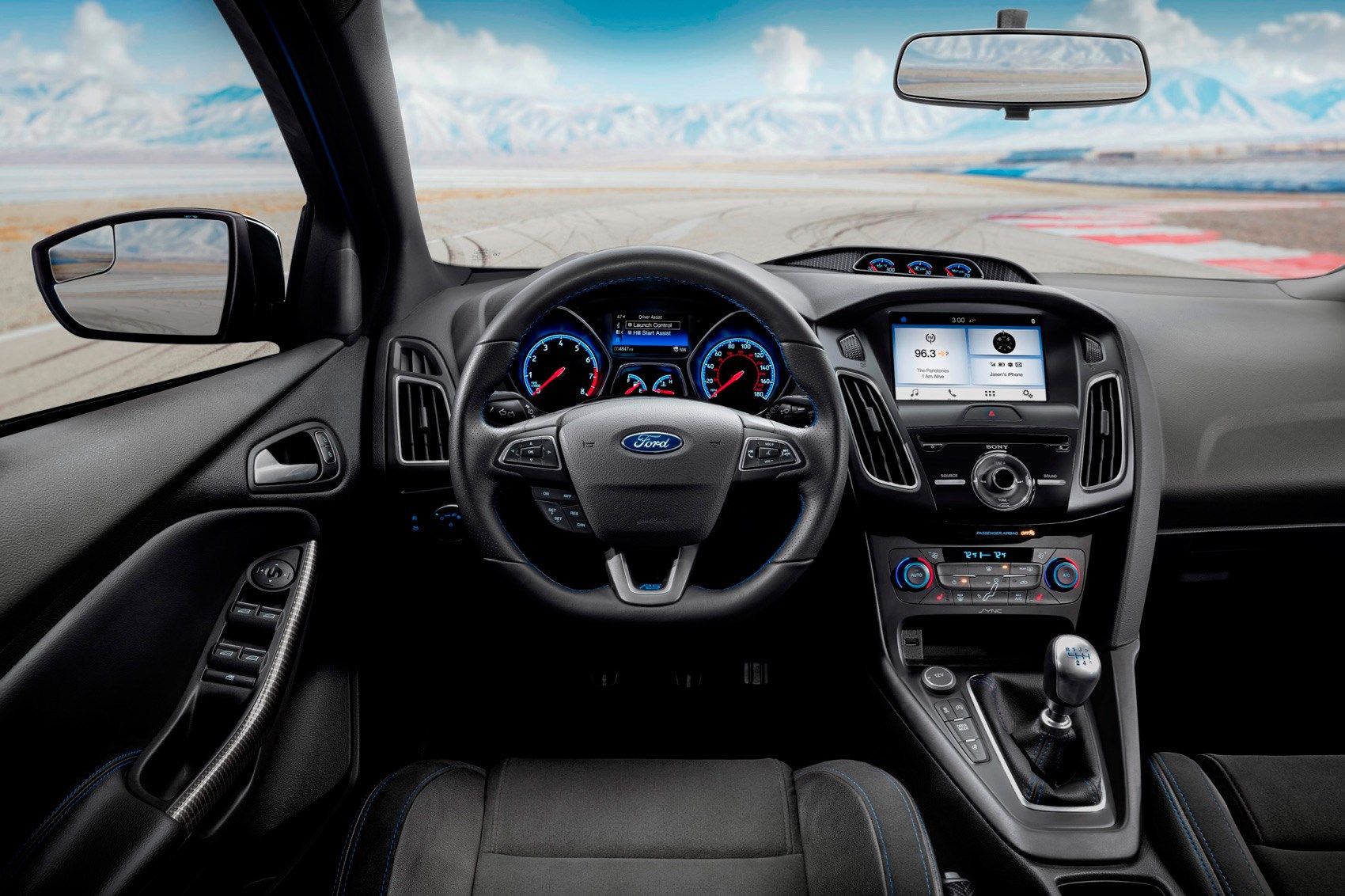 Ford Focus нового покоління зняли в несподіваному камуфляжі