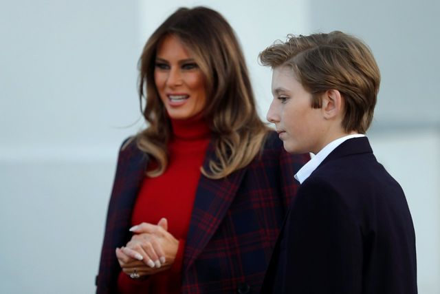 Меланія Трамп з сином - фото 236445