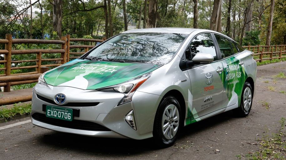 Toyota навчила Prius працювати на спирті