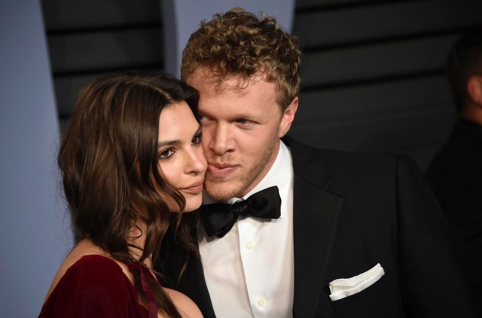 Емілі Ратажковскі здивувала кумедним фото з коханим (18+)