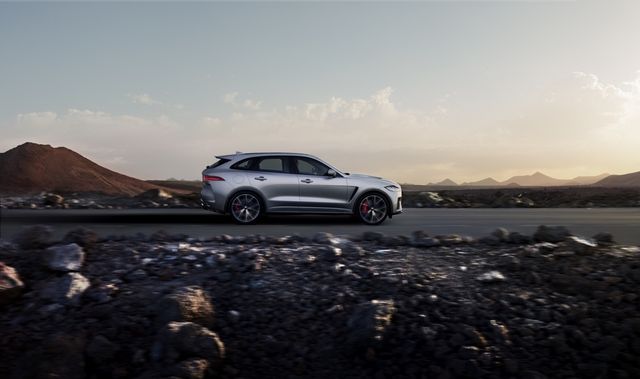 Jaguar представив найпотужніший і найшвидший F-Pace - фото 236219