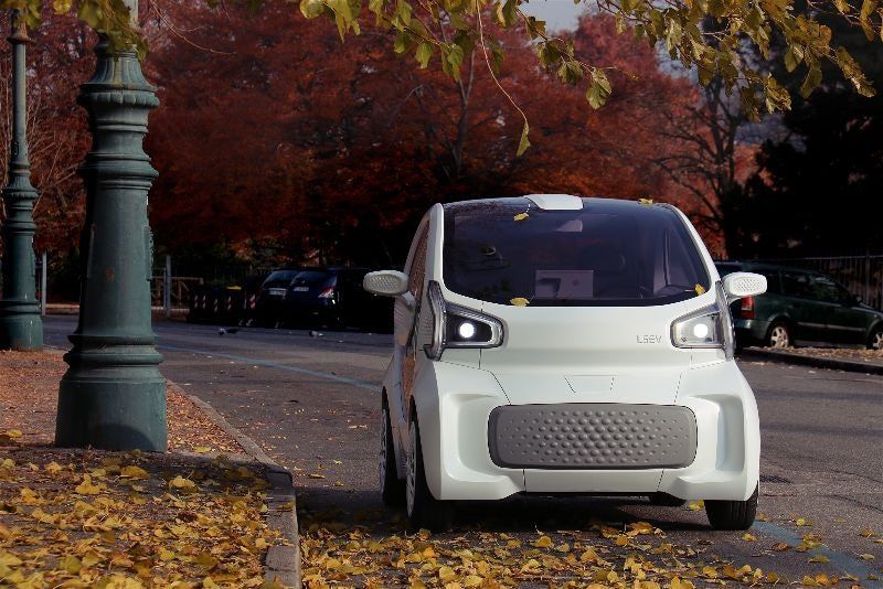 Китайці анонсували перший в світі серійний надрукований 3D-електромобіль