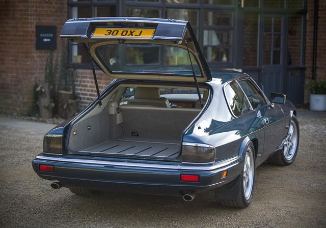 Шикарний хетчбек Jaguar XJS - фото 233971