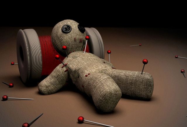 Учені розповіли про користь ляльки вуду начальника - фото 232979