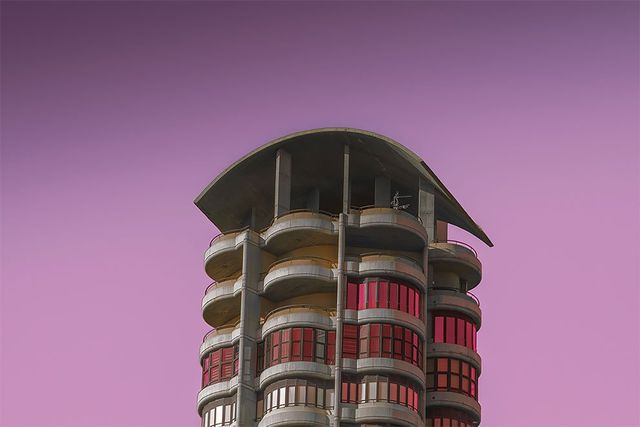 Інопланетна архітектура в туристичному місті Іспанії - фото 233517