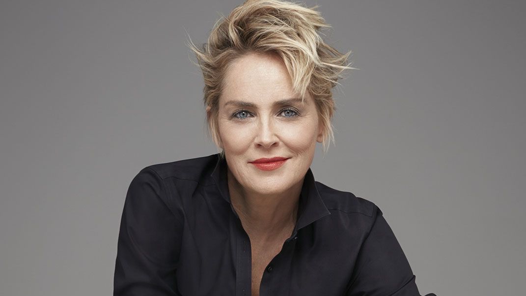 У мережі показали розкішний особняк Шерон Стоун