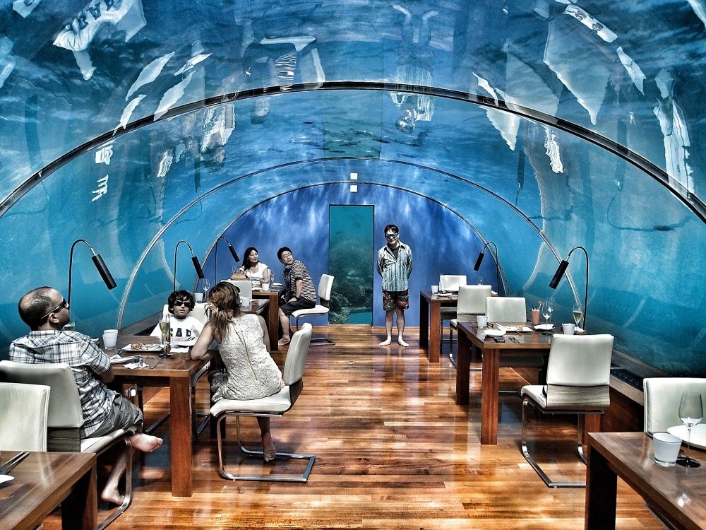 У National Geographic показали підводний ресторан на Мальдівах