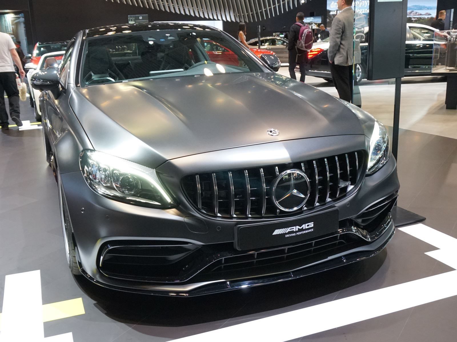 У Нью-Йорку показали оновлений Mercedes-AMG C63