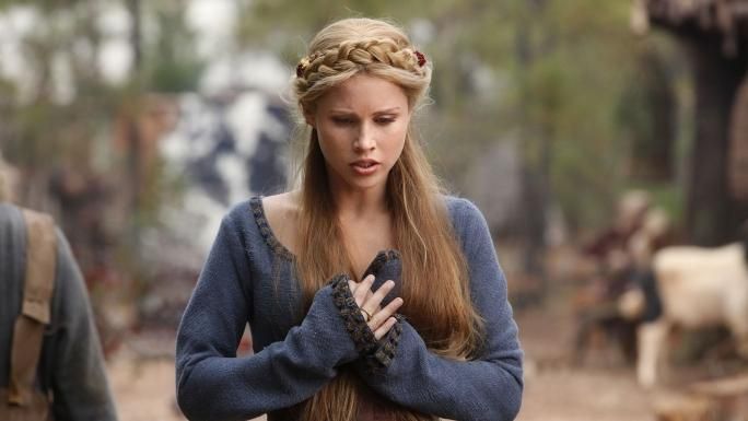 Зірка Щоденників вампіра Клер Холт втратила дитину