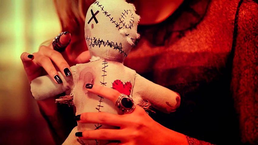 Учені розповіли про користь ляльки вуду начальника - фото 1