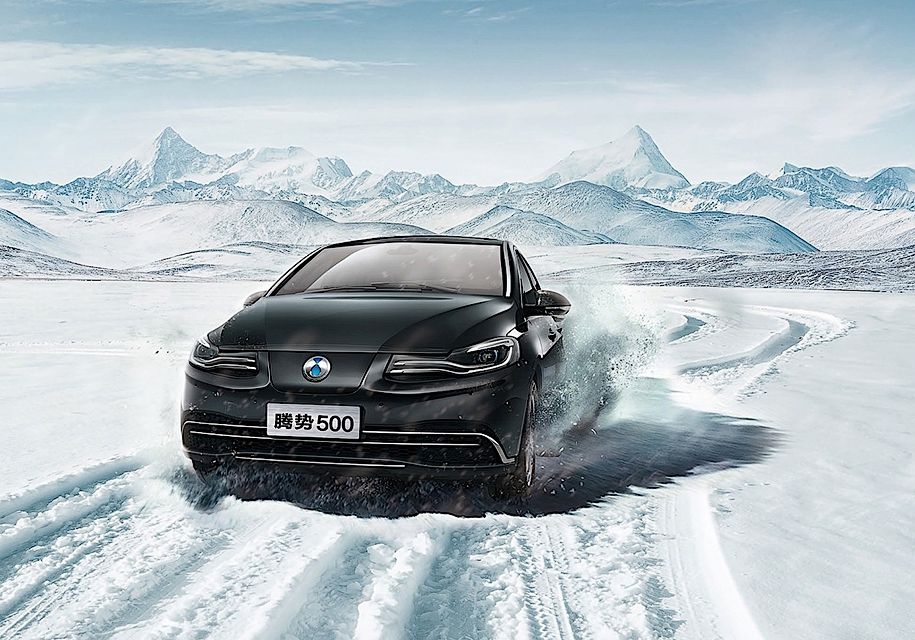 Daimler і BYD показали спільний електрокар