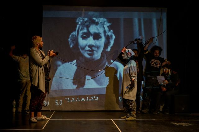 Фотограф показав реальне життя в Ірані: вражаючі кадри - фото 230735