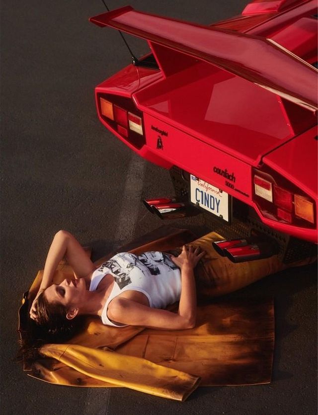 Сінді Кроуфорд з'явилася в фотосеті для глянцю - фото 231590