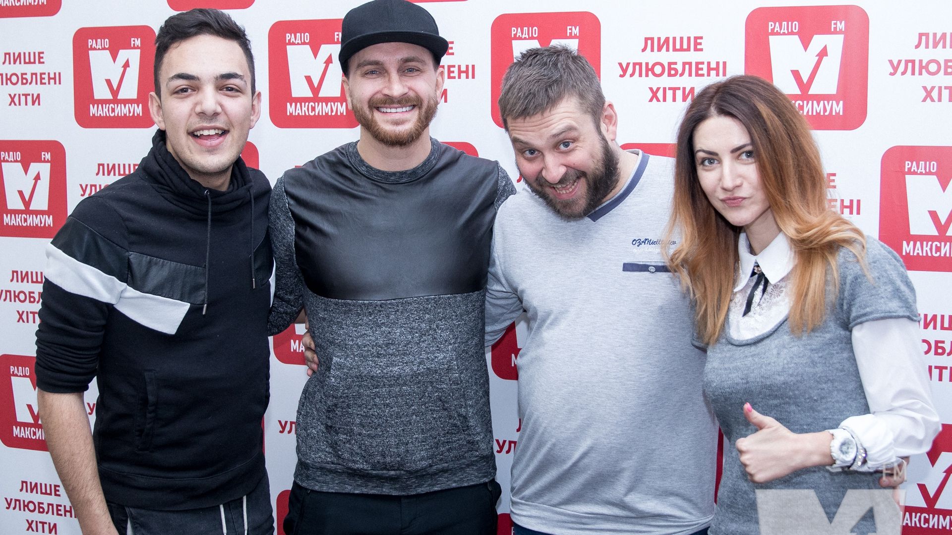 Олег Собчук зі СКАЙ заспівав про Алієва і пиво: це треба почути!