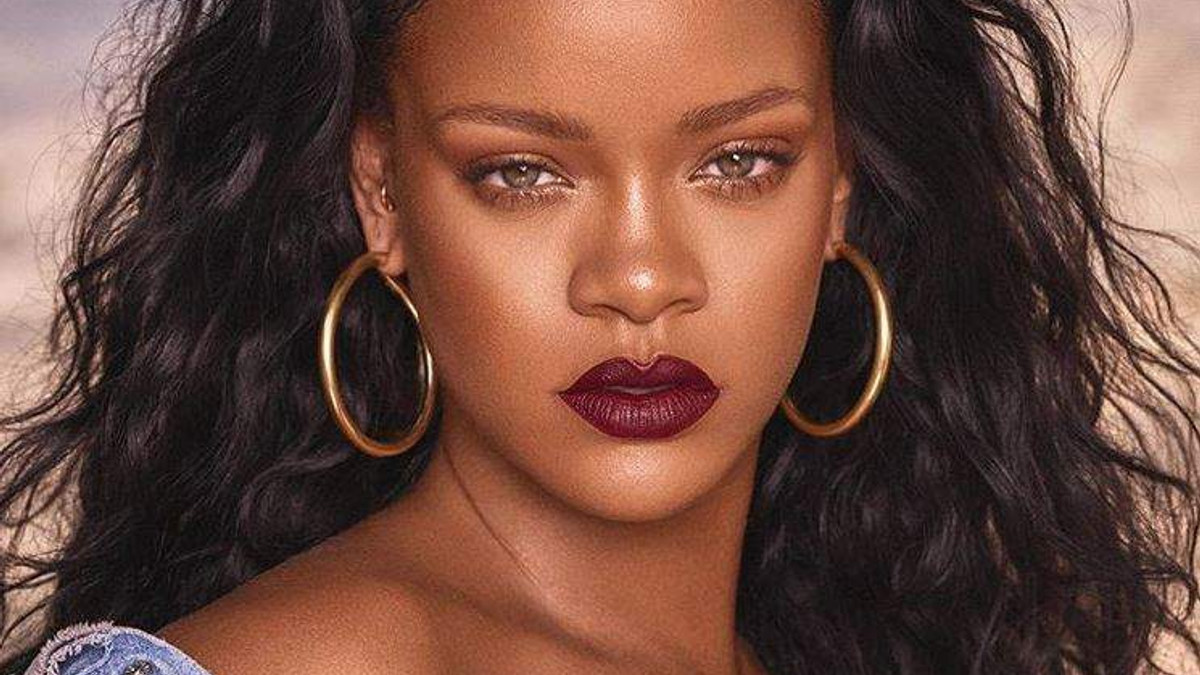 Такий настрій: Rihanna у звабливому відео - фото 1