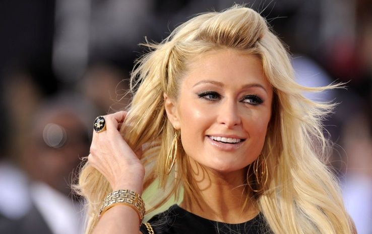 Фанати запідозрили, що Періс Хілтон вагітна