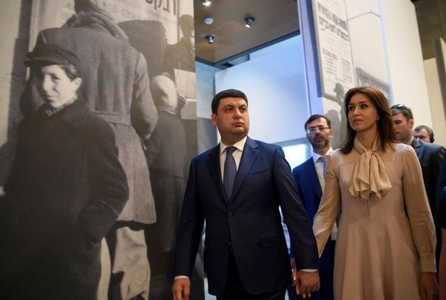 Володимир Гройсман привітав українок з Міжнародним жіночим днем- фото 232028