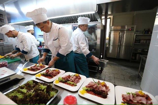 У Китаї Боїнг перетворили в ресторан - фото 235190