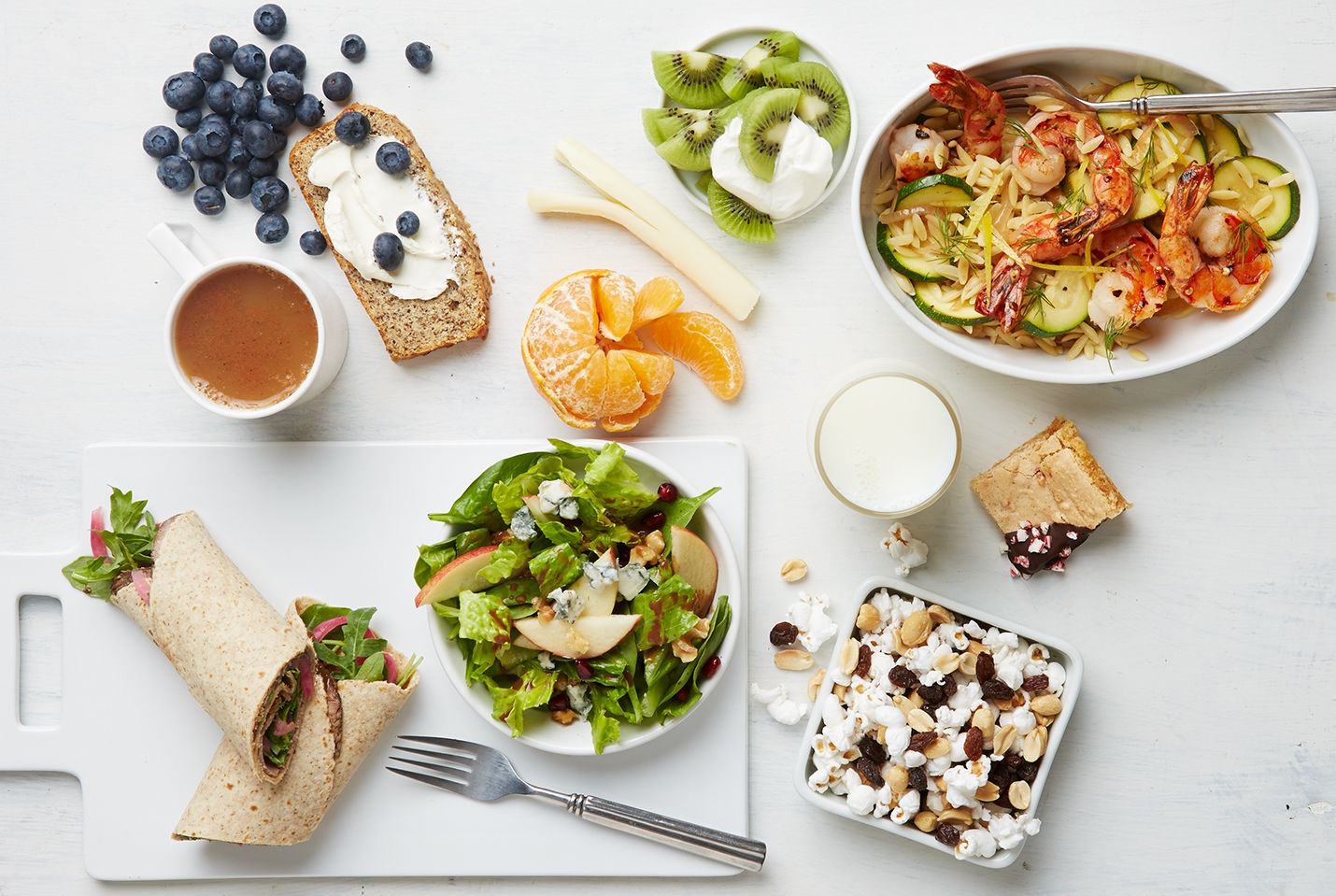 Науковці створили наклейку, яка виміряє вміст в їжі цукру, солі та спирту