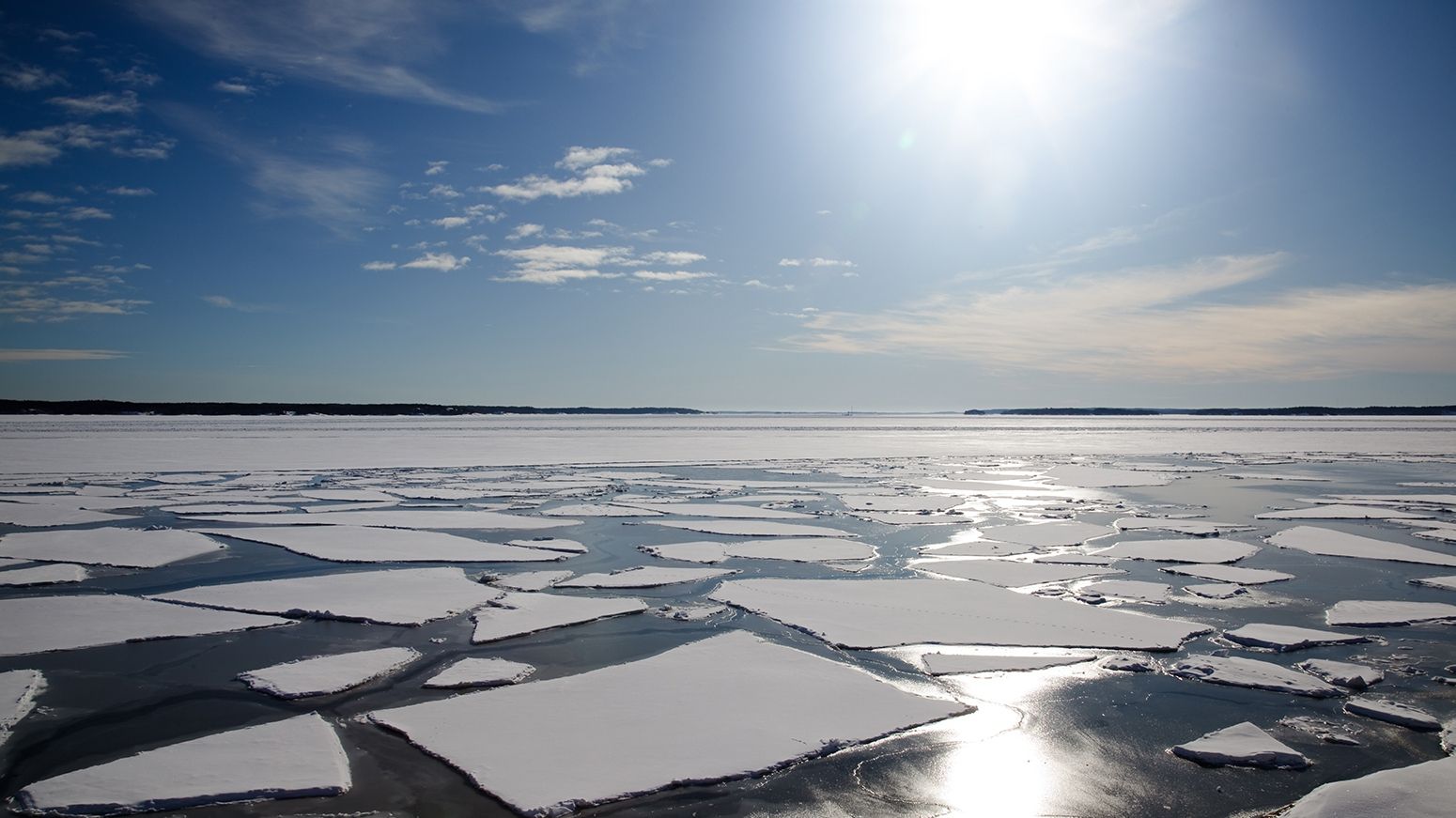 Як швидко тануть льодовики в Арктиці: жахаюче відео