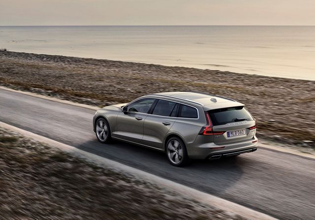 Volvo V60 - фото 230956