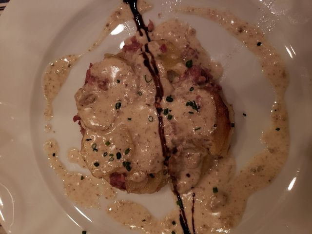 Чия камера краща: Samsung Galaxy S9 Plus проти S8, Note8 та S7 Edge - фото 235469